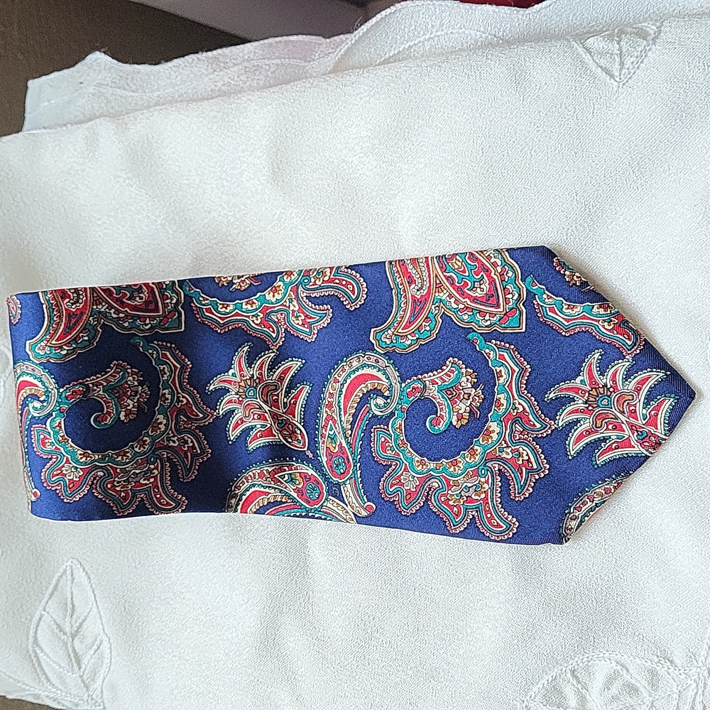 VINTAGE "Givenchy" men's tie